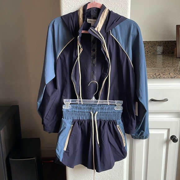 XS blue whiteroom + Cactus windbreaker and short set NWT - Picture 6 of 9